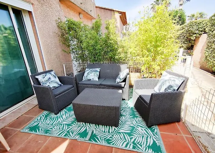 A 500 M Bord De Giens Appartamento