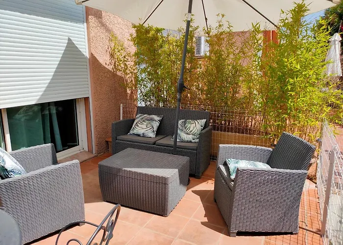 A 500 M Bord De Giens Appartamento